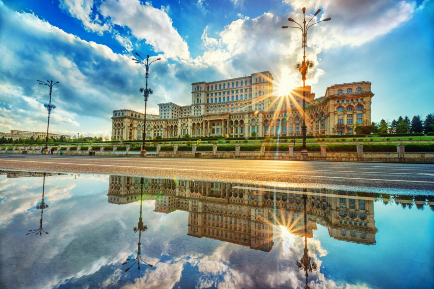 romanian government building 