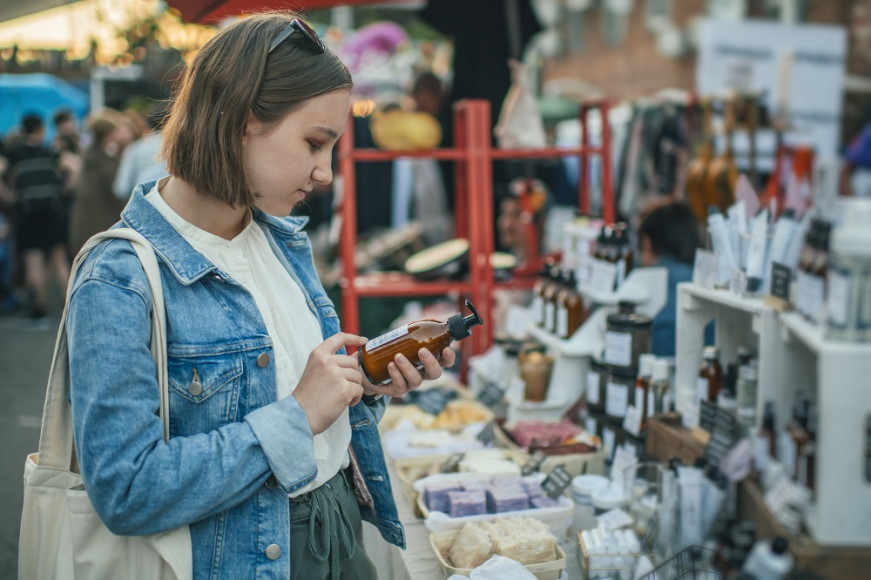 Four Tips to Keep Up with Retail Consumer Expectations on ESG and Sustainability 