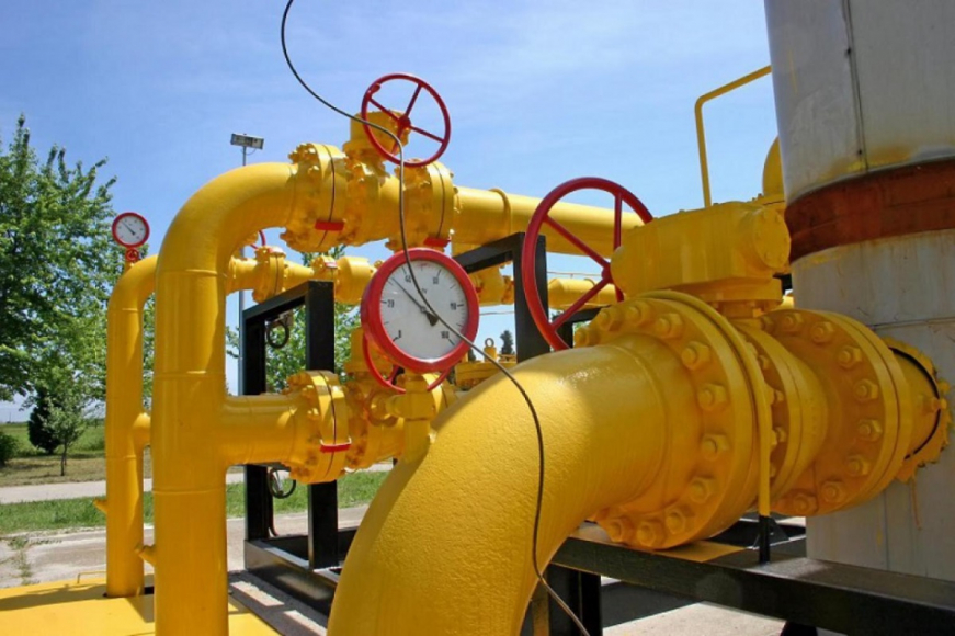 Yellow Pipes with Red Handles